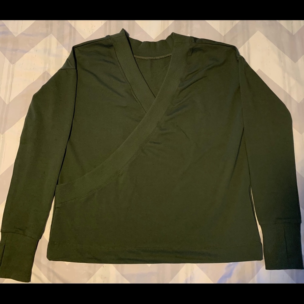 Sweaty Betty olive green xs yoga shirt